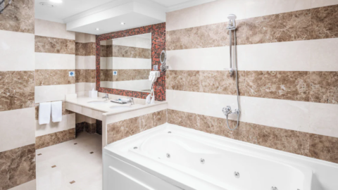 Al Aqeeq Madinah Hotel